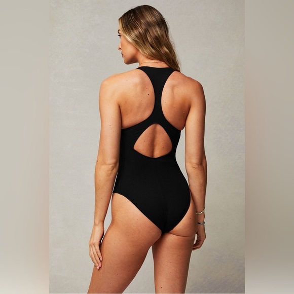 Fabletics High Tide Zip-Front One-Piece Swimsuit NWT SMALL - Picture 2 of 6